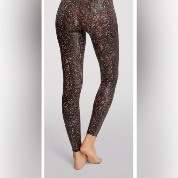 Nwt Spanx women's python/snakeskin leather leggings pants. Size Small - Picture 3 of 10